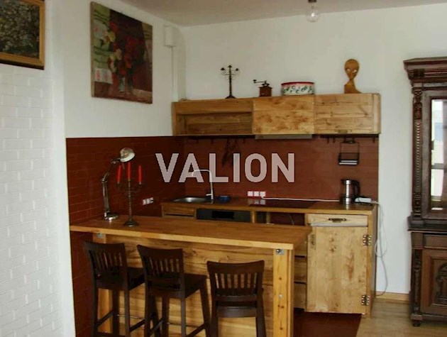 Продаж 1к. квартири вул. Кирило-Мефодіївська,10