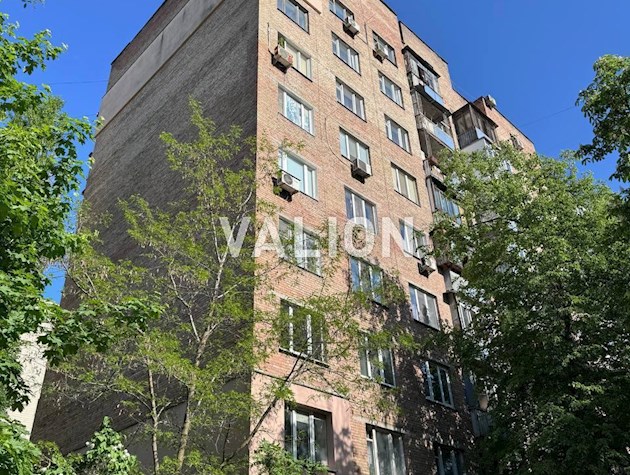 Продажа светлой 2-комнатной квартиры в тихом и уютном районе, расположенная на улице Василия Липковского.