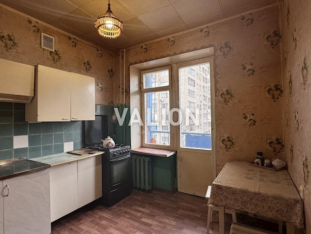 Продажа светлой 2-комнатной квартиры в тихом и уютном районе, расположенная на улице Василия Липковского.