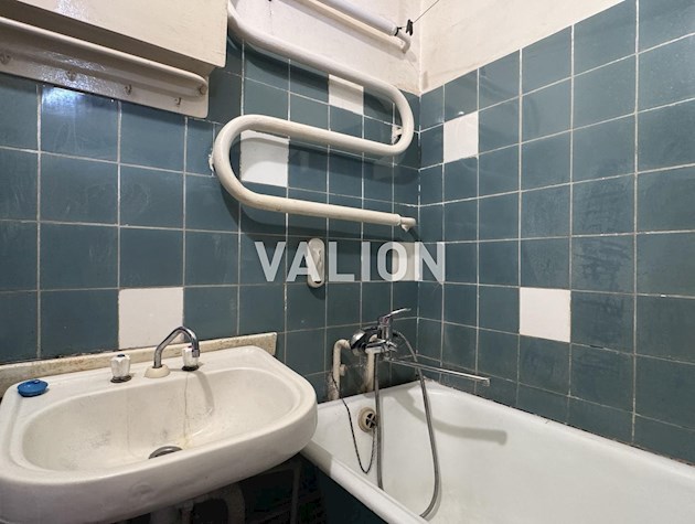 Продажа светлой 2-комнатной квартиры в тихом и уютном районе, расположенная на улице Василия Липковского.