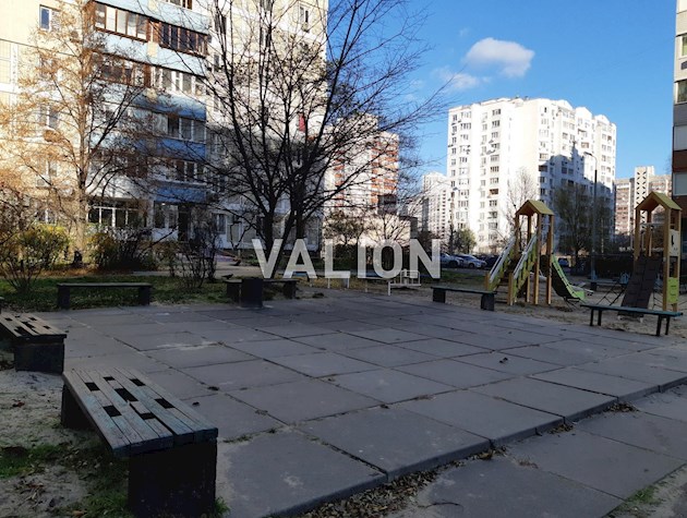 Продается 3к квартира 79 кв.м, пр-т Петра Григоренко 11А