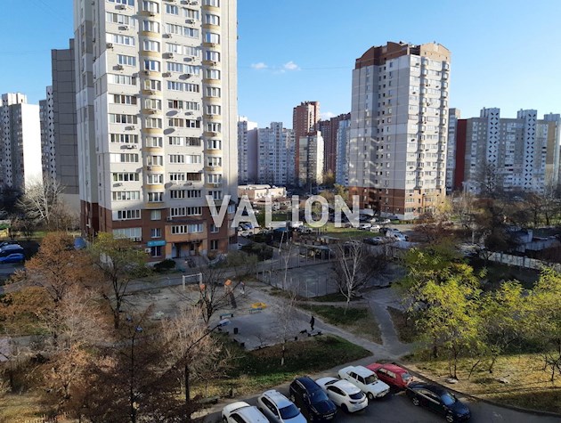 Продается 3к квартира 79 кв.м, пр-т Петра Григоренко 11А