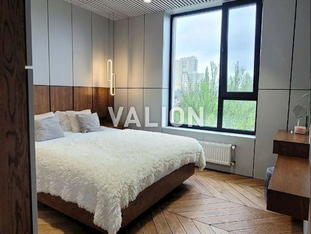 Продажа 2-комнатной квартиры в ЖК Метрополия Дарница