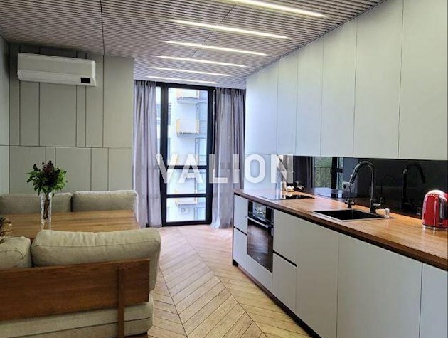 Продажа 2-комнатной квартиры в ЖК Метрополия Дарница