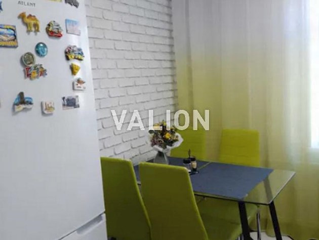 Продажа квартиры с ремонтом, Виноградарь, ул. Н. Ужвий 8