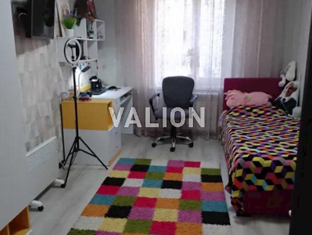 Продажа квартиры с ремонтом, Виноградарь, ул. Н. Ужвий 8