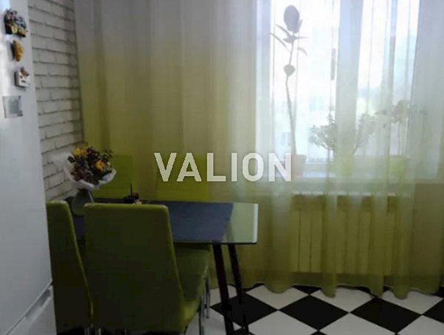 Продажа квартиры с ремонтом, Виноградарь, ул. Н. Ужвий 8