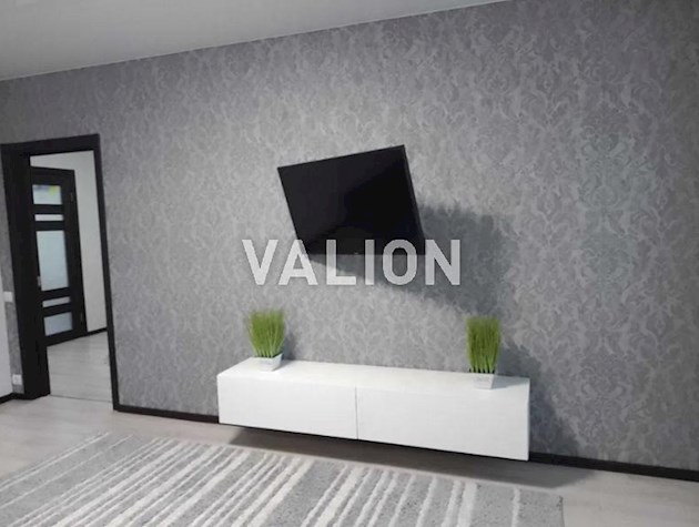 Продажа квартиры с ремонтом, Виноградарь, ул. Н. Ужвий 8