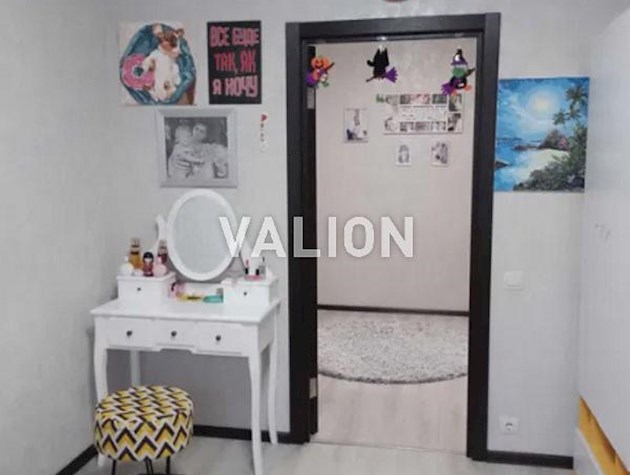 Продажа квартиры с ремонтом, Виноградарь, ул. Н. Ужвий 8