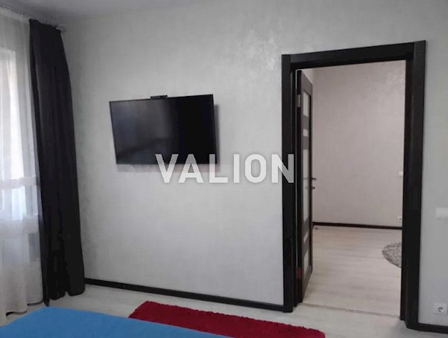 Продажа квартиры с ремонтом, Виноградарь, ул. Н. Ужвий 8