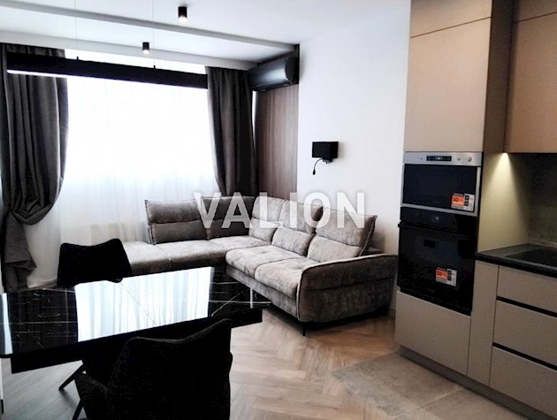 Без комиссии. Продажа 1-к квартиры 47 м2 в ЖК OK`Land, Соломенский рн, правый берег