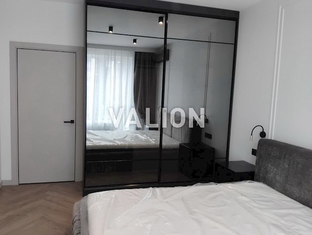 Без комиссии. Продажа 1-к квартиры 47 м2 в ЖК OK`Land, Соломенский рн, правый берег