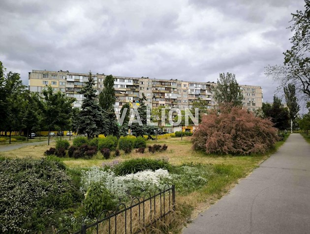 Продам без% 2к квартиру Харківське шосе 21