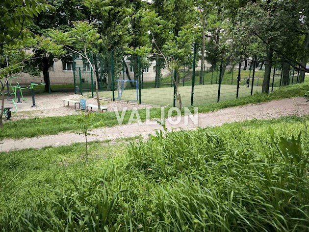 Продам без% 2к квартиру Харківське шосе 21