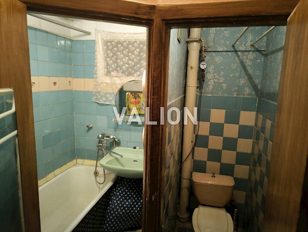 Продам без% 2к квартиру Харківське шосе 21