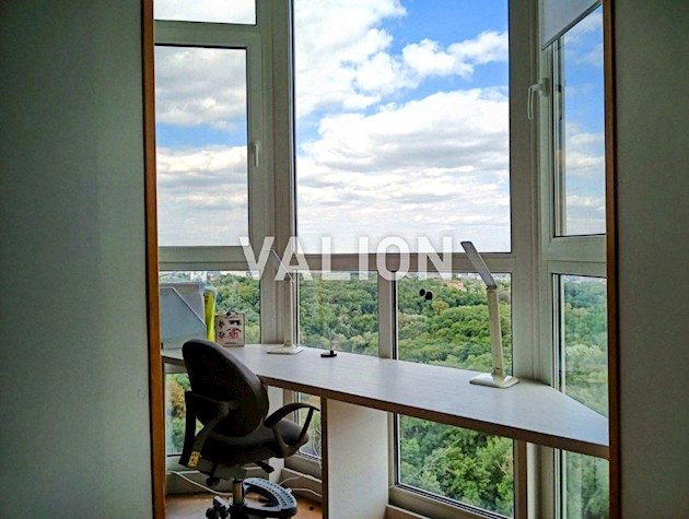 Продажа 3-комнатной двухуровневой квартиры в ЖК Герцен-Парк