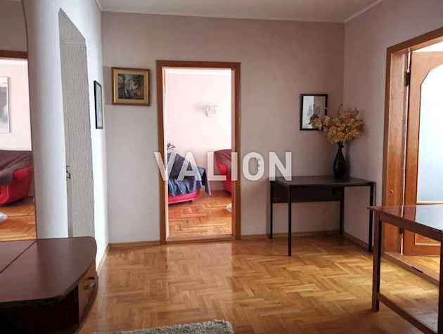 Продам 3-к квартиру ул. Княжеский Затон 5