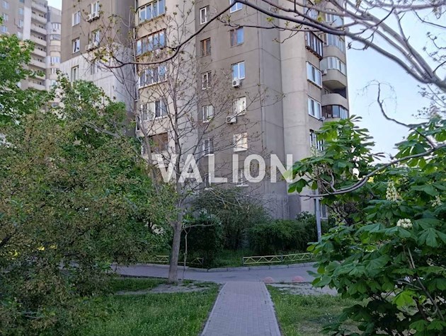 Продаж 3 кімн квартири по вулиці Азербайджанська 16/4