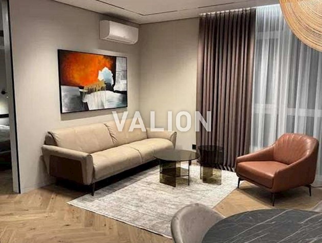 Продаж 2-кімнатної квартири по вул. Макейна Джона (Кудрі Івана), 1б в ЖК Французький квартал 2