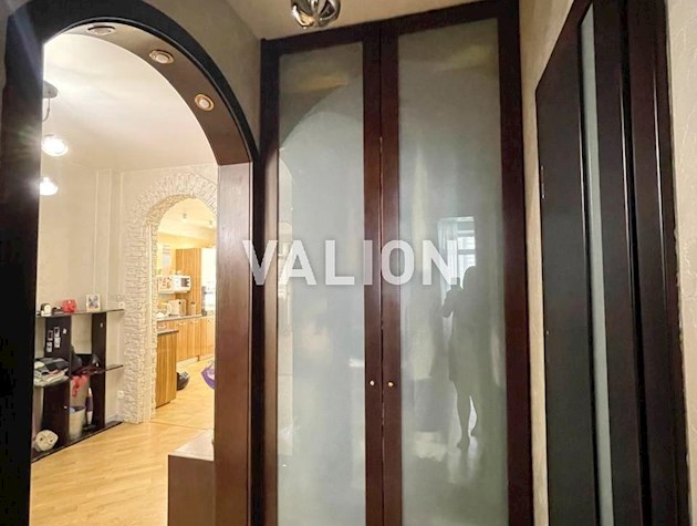 Продажа 2-комнатной квартиры по просп.Бажана Николая, 14