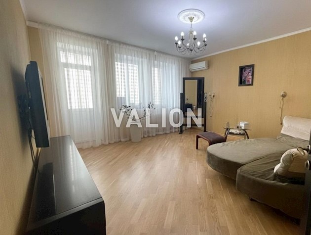 Продажа 2-комнатной квартиры по просп.Бажана Николая, 14