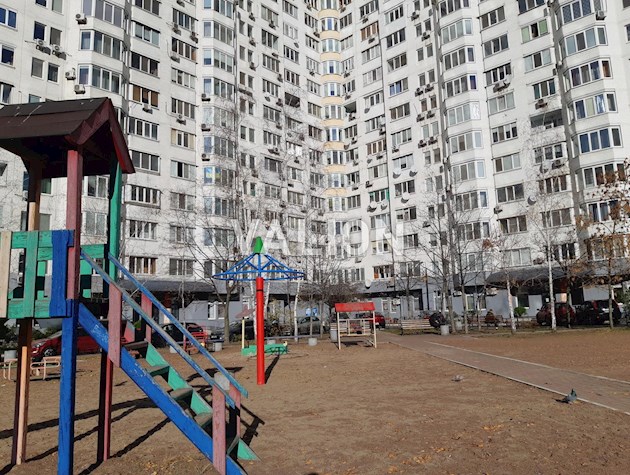 Продажа 2-комнатной квартиры по просп.Бажана Николая, 14