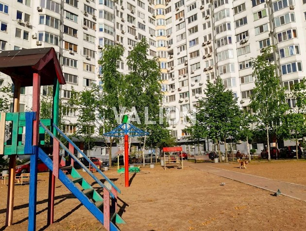 Продажа 2-комнатной квартиры по просп.Бажана Николая, 14