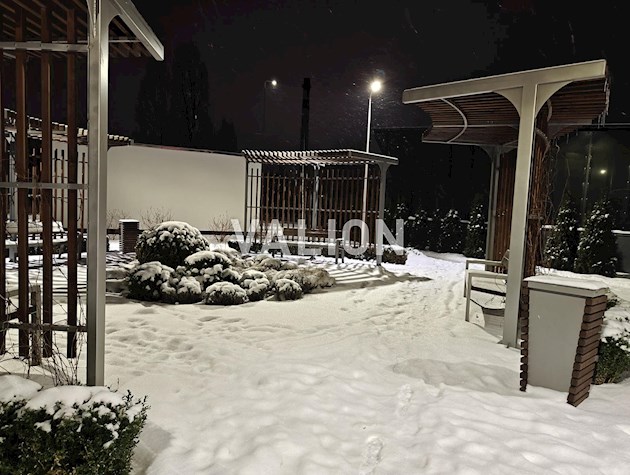 Продается 2-к квартира общей площадью 65 м2, ЖК Причал 8