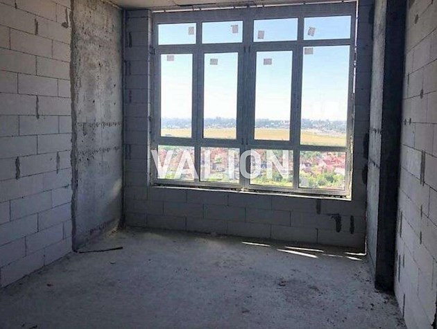 Продажа 3к квартиры 100 кв. м на ул. Михаила Максимовича 32А