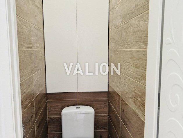 Продам 2-к квартиру с ремонтом, Данченка 28б, Виноградарь, Куреневка