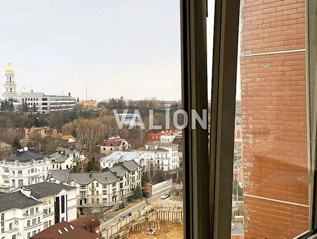 Продаж 2-кімнатної квартири на вул.Старонаводницька, 8