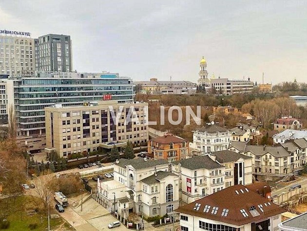 Продаж 2-кімнатної квартири на вул.Старонаводницька, 8