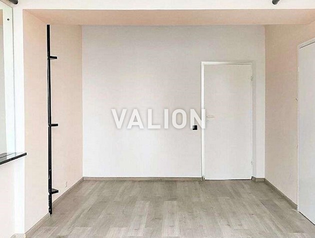 Продаж 2-кімнатної квартири на вул.Старонаводницька, 8