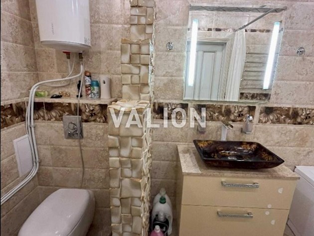 Продаж 2-кімнтної квартири по просп.Науки, 80а/73