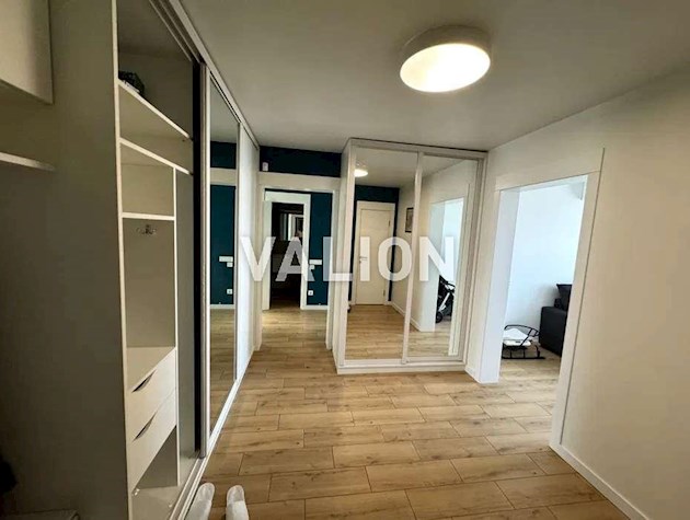 Продажа 3-к квартиры ул. Юлии Здановской 34а