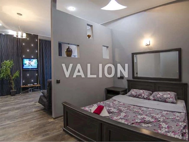 Продаж 2-кімнатної квартири на вул.Прорізна, 21. Центр.