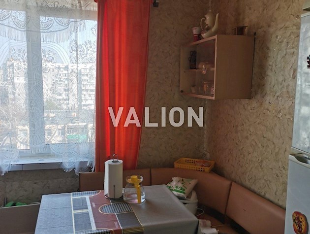 Продается 3-х комнатная квартира, 76м2 с ГАЗОМ, Троещина, ул. Закревского 47Б, 72/40,8/8,6, 8/9 этаж.