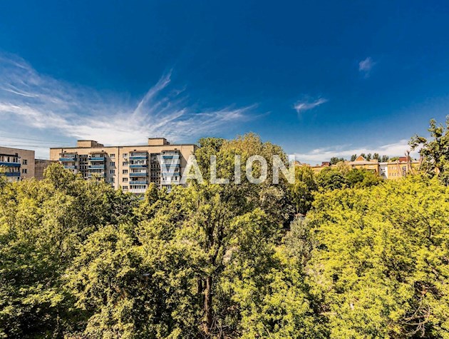 Продажа 3 ком. квартиры, улица Коперника 16 б, метро Лукьяновская