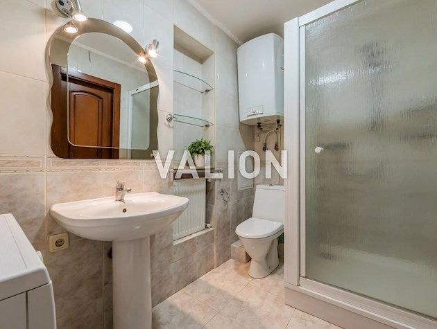 Продажа 3 ком. квартиры, улица Коперника 16 б, метро Лукьяновская