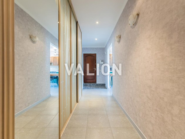 Продажа 3 ком. квартиры, улица Коперника 16 б, метро Лукьяновская