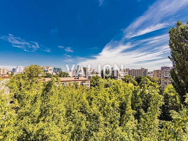 Продажа 3 ком. квартиры, улица Коперника 16 б, метро Лукьяновская