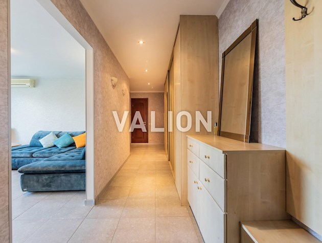 Продажа 3 ком. квартиры, улица Коперника 16 б, метро Лукьяновская