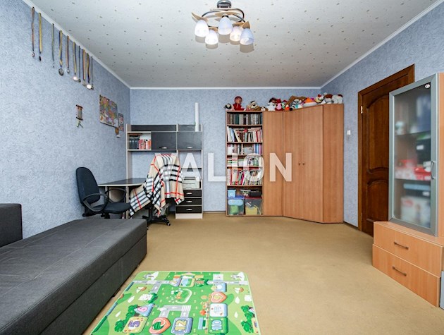 Продажа 3к квартиры Без% ул Бориса Гмыри 1/2 Дарницкий рн Позняки Левый берег