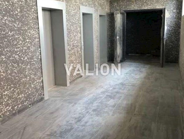 Продаж 2-к квартири вул. Крайня 1