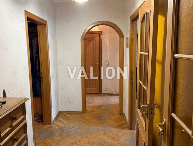 Продаж 2-кімнатної квартири, м. Позняки, вул. Лариси Руденко 10в