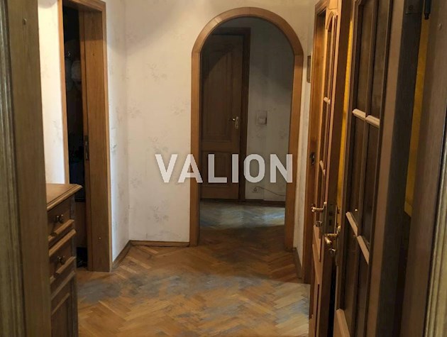 Продам 2-комнатную квартиру, 63,9 м2, Позняки, ул. Л.Руденко, 10в