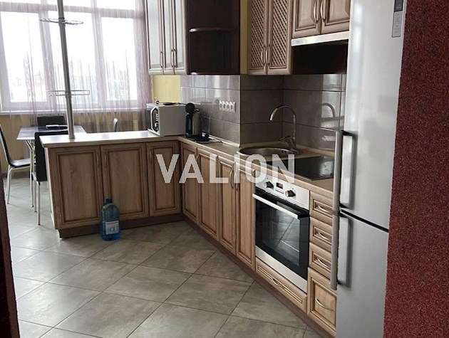 Продам 1-комнатную квартиру, ул. Жилянская, ЖК Элегант