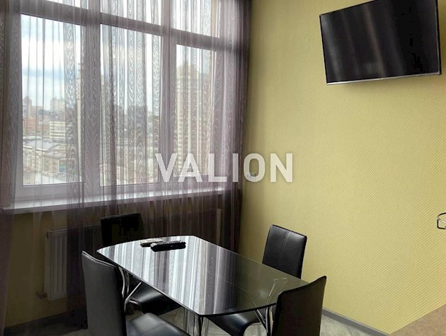 Продам 1-комнатную квартиру, ул. Жилянская, ЖК Элегант