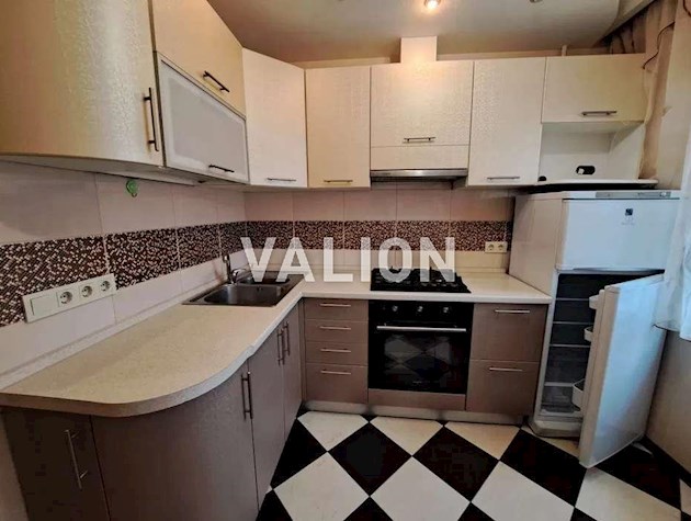 Продажа 1-комнатной квартиры на ул. Новомостицкая, 8.