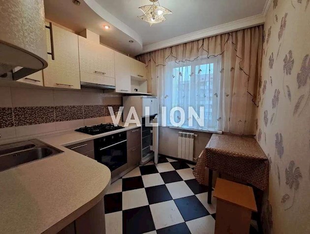 Продажа 1-комнатной квартиры на ул. Новомостицкая, 8.